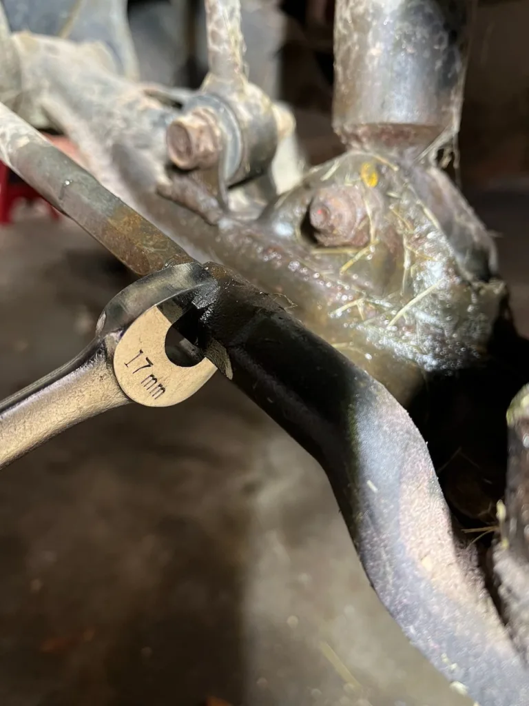 Tie rod lock nut