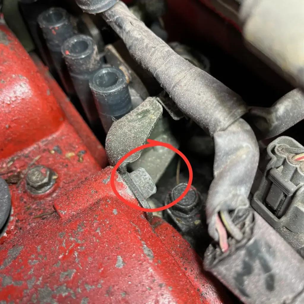 Right ignition coil bolt